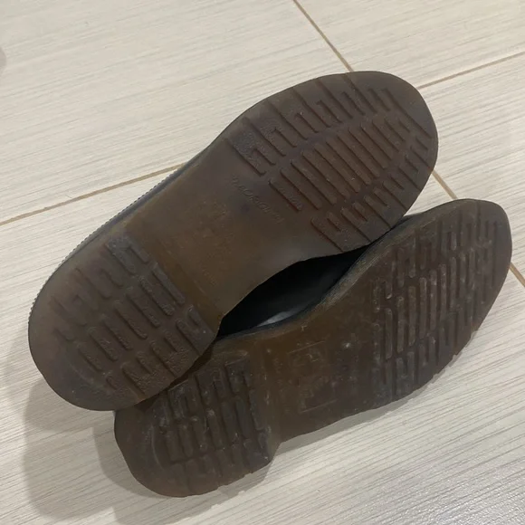 Dr martens 3989 SMOOTH LEATHER BROGUE SHOES size 7 - Picture 6 of 9